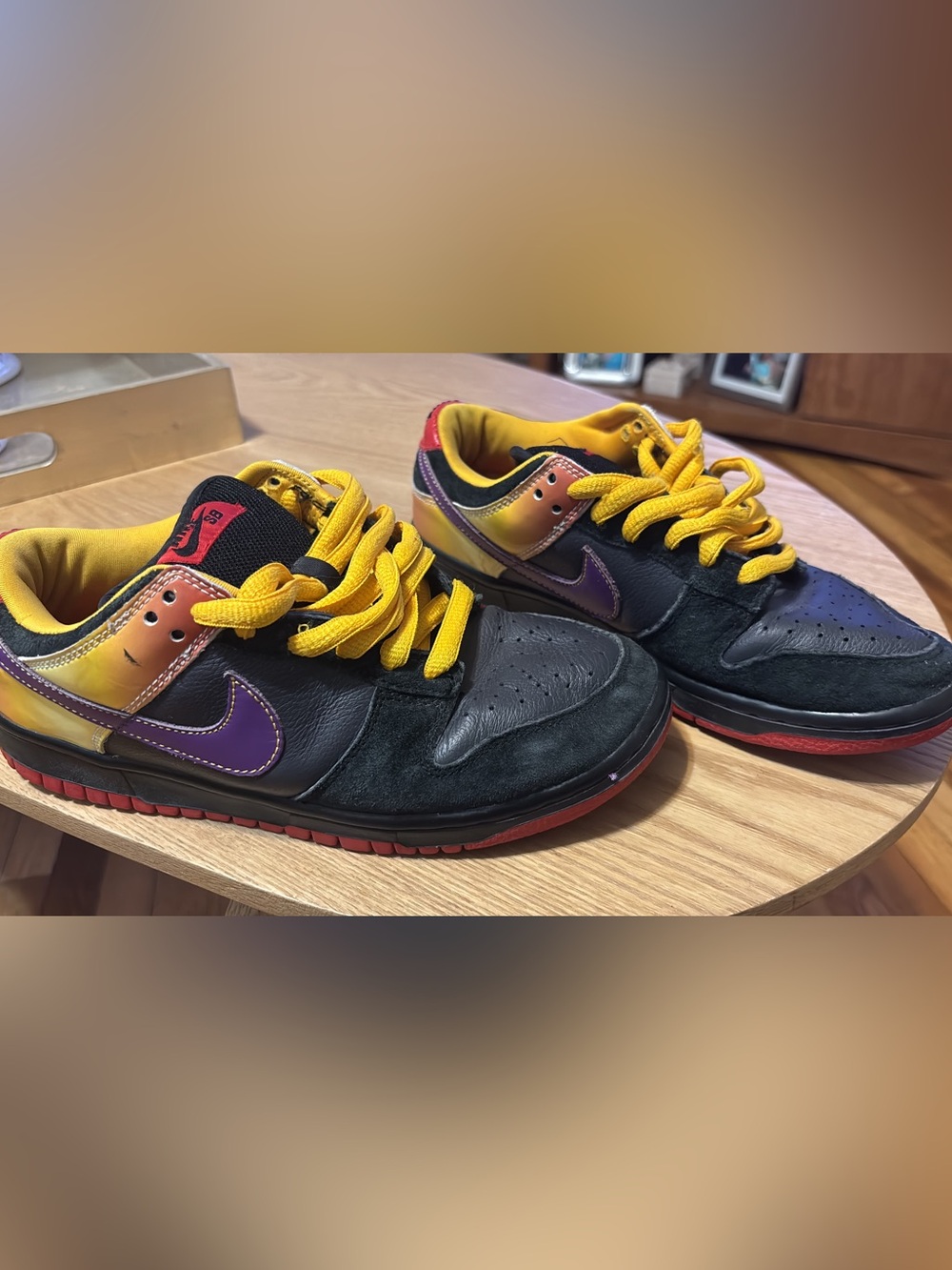 Nike SB Dunk Low
Appetite for Destruction